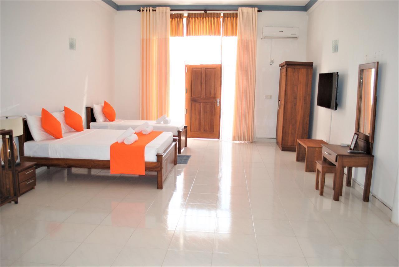 Prego Suites Ettukala Exterior foto